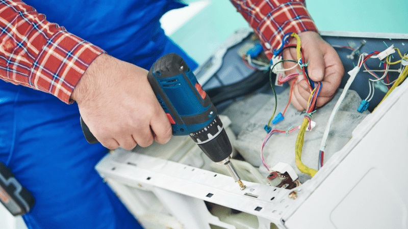 Şehzadeler Siemens Siemens çamaşır makinesi kart tamiri – Su almama arızası orijinal parça ile giderildi. - Teknik servis örneği